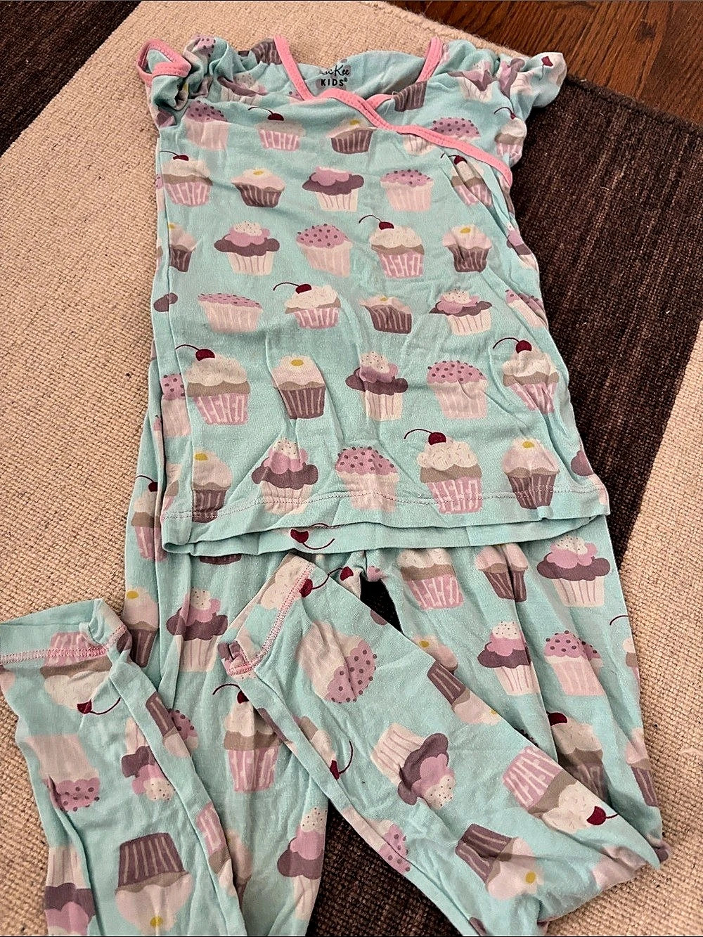 KicKee Pants Short Sleeve Graphic Pajama Set Cupcake Pajama Set Girls 4T